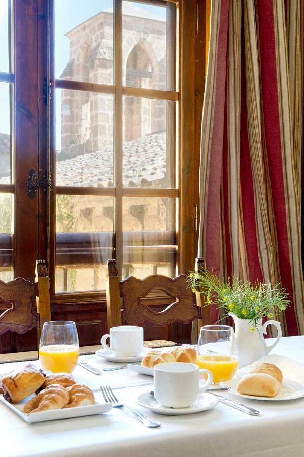 Monasterio De Piedra Hotel Nuévalos Kültér fotó