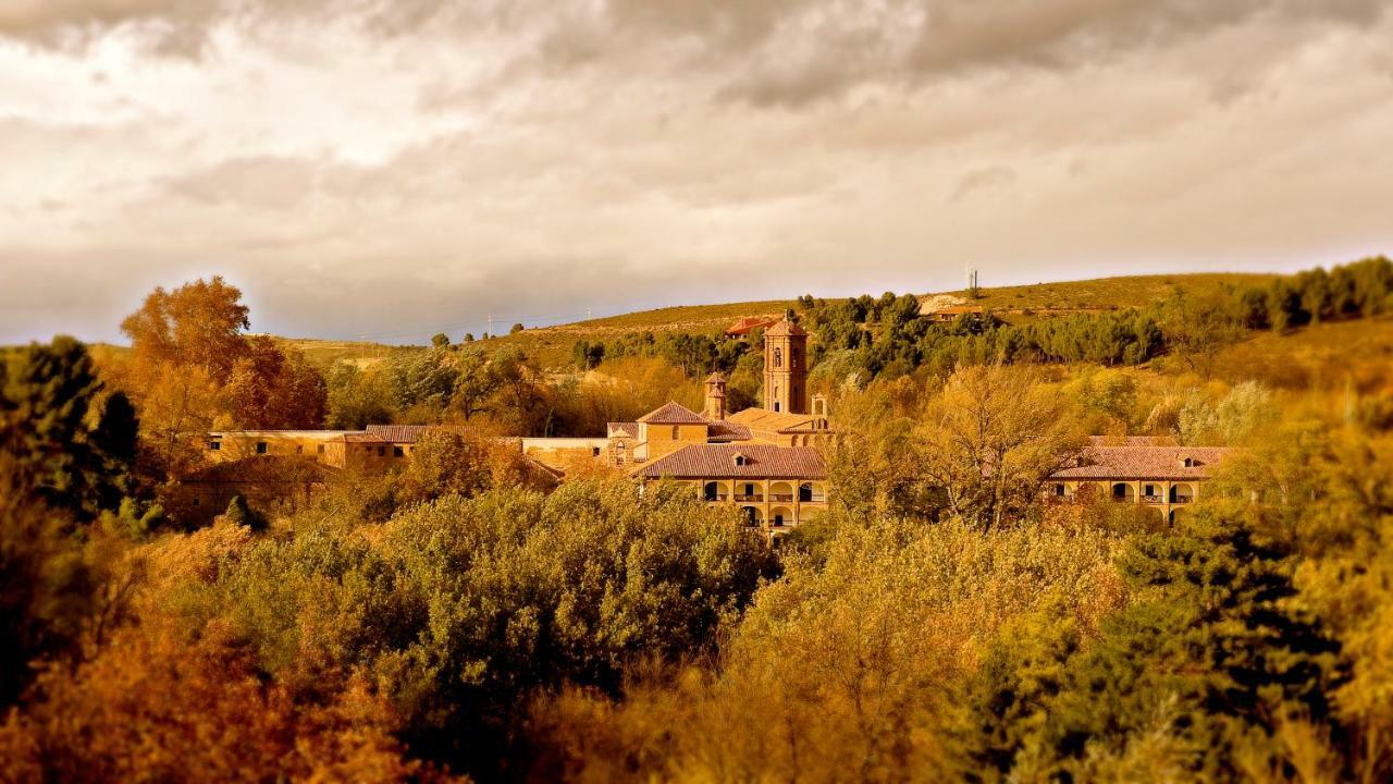 Monasterio De Piedra Hotel Nuévalos Kültér fotó
