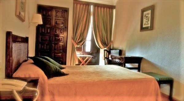 Monasterio De Piedra Hotel Nuévalos Kültér fotó
