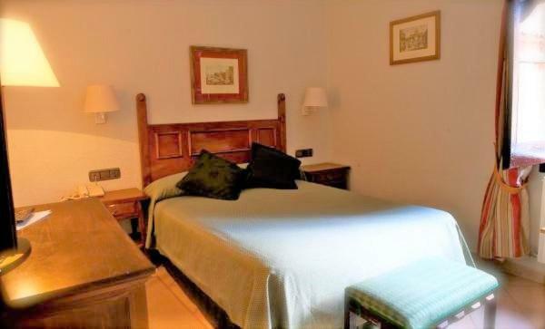 Monasterio De Piedra Hotel Nuévalos Kültér fotó