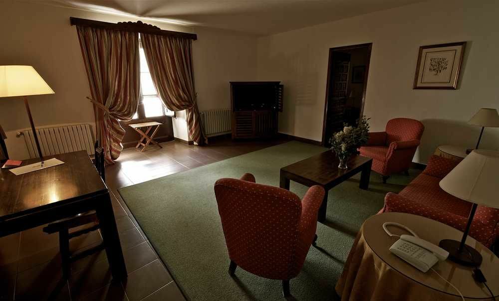Monasterio De Piedra Hotel Nuévalos Kültér fotó